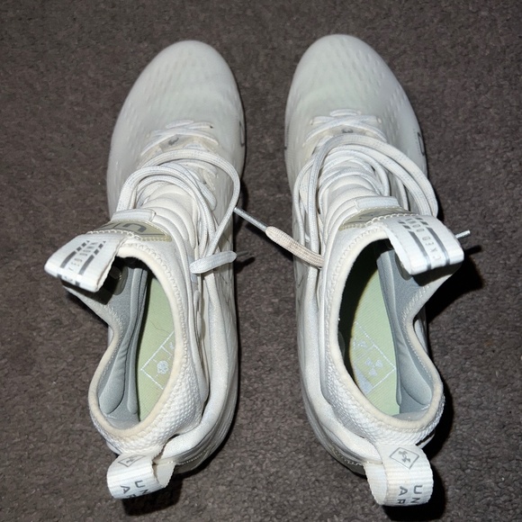 Men's Under Armour UA Spotlight Cleats Size 11.5 - Picture 2 of 9